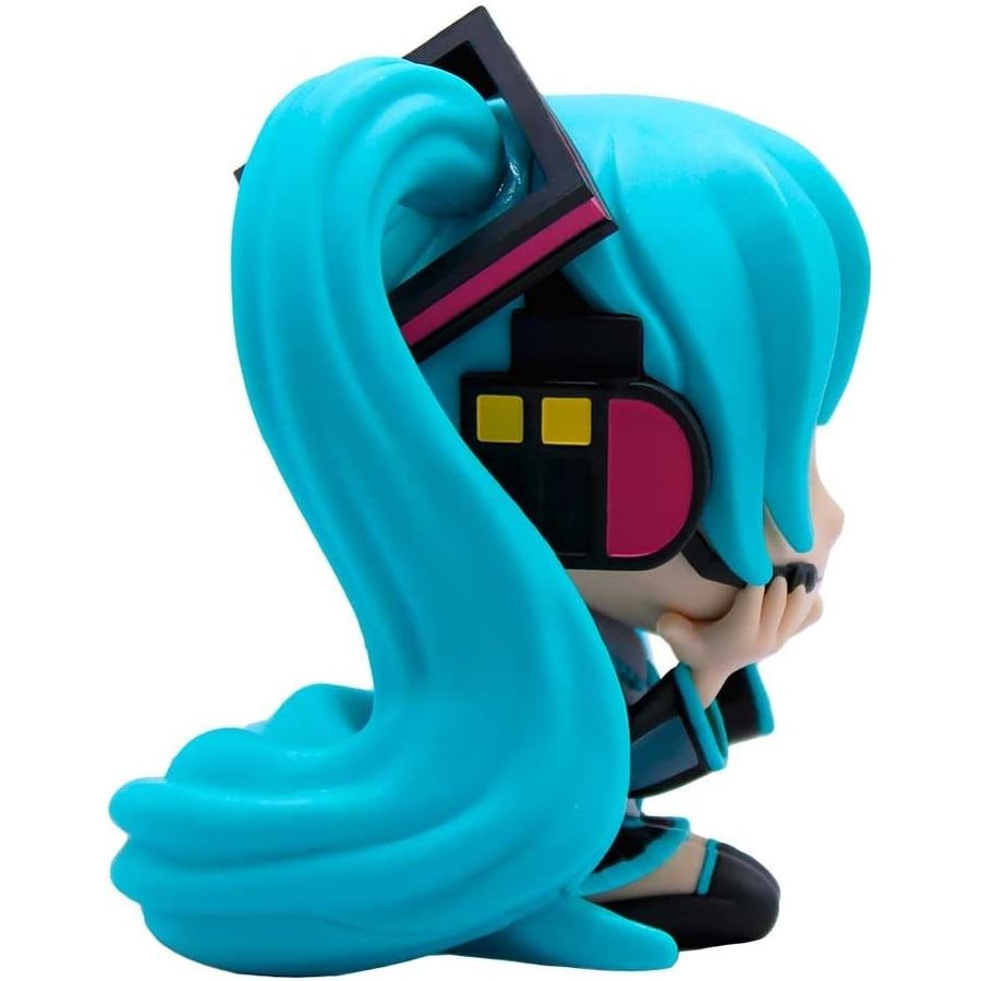 Hatsune Miku Collectible Figure, Knee Pose, view 3